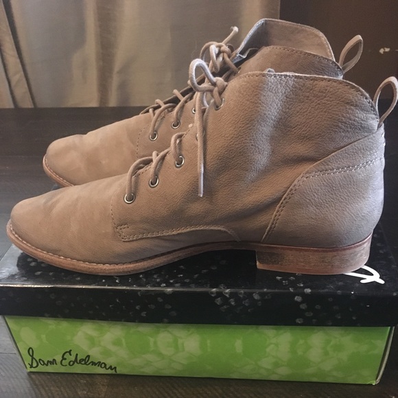 Women’s Sam Edelman Putty Lace Up Bootie - Picture 6 of 10